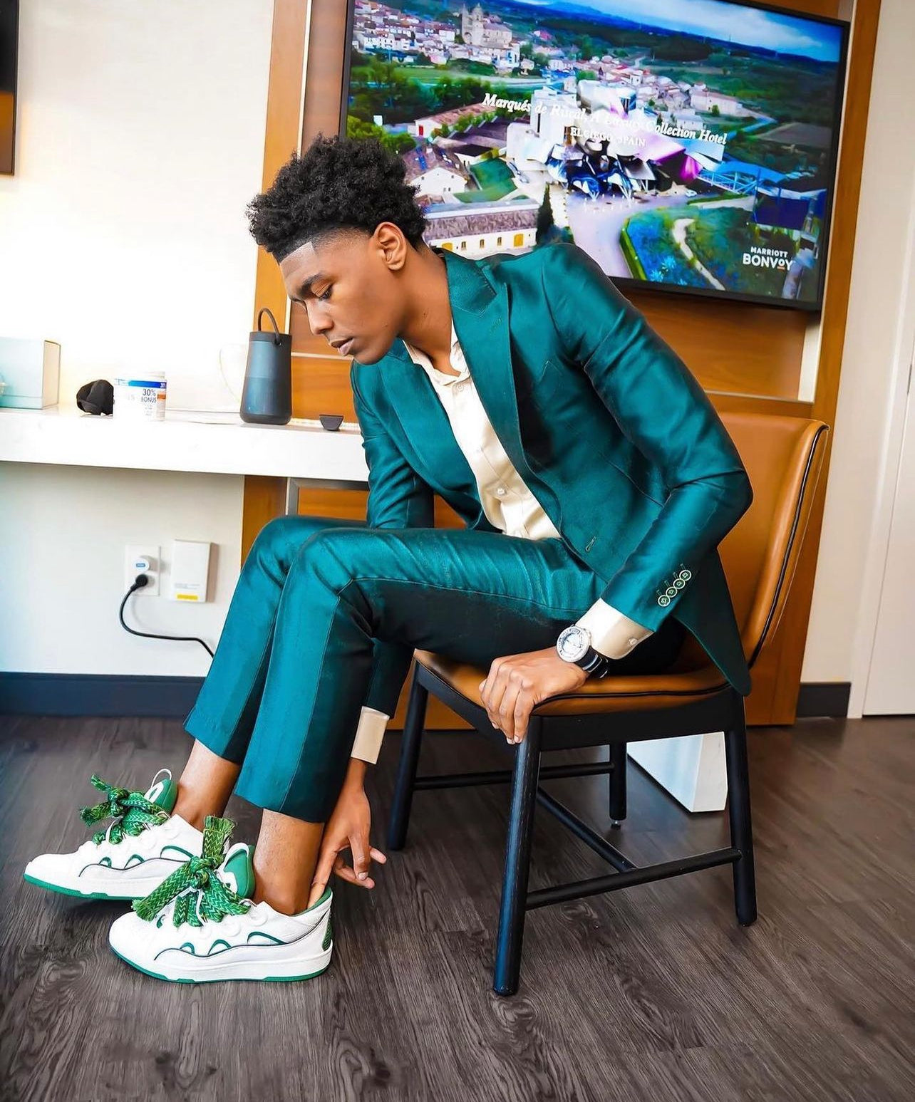 Prom 2025. Full outfit+ pics/videos (2hr minimum)